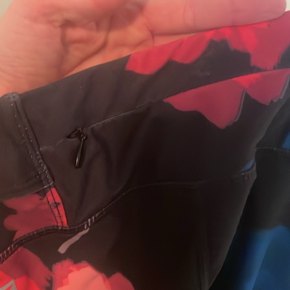 Fabletics 3/4 leggings XS - Picture 3 of 4